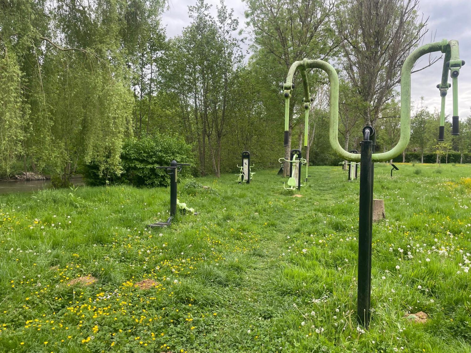 Domaine Spa Perret-Chateau Artdeco Mastersuite En B&B Et-Ou Gite De Charme-Giverny A 3Mn-Jardins Monet-Le Vexin-Piscine Ete-Parc 3Ha-Aire De Jeux Enfants-Pingpong-Options Breakfast-Diner-Billard-Sauna-Fitness-Hammam-Promo 2Nuits En Sus Jacuzzi 1H Off Sainte-Genevieve-les-Gasny Buitenkant foto